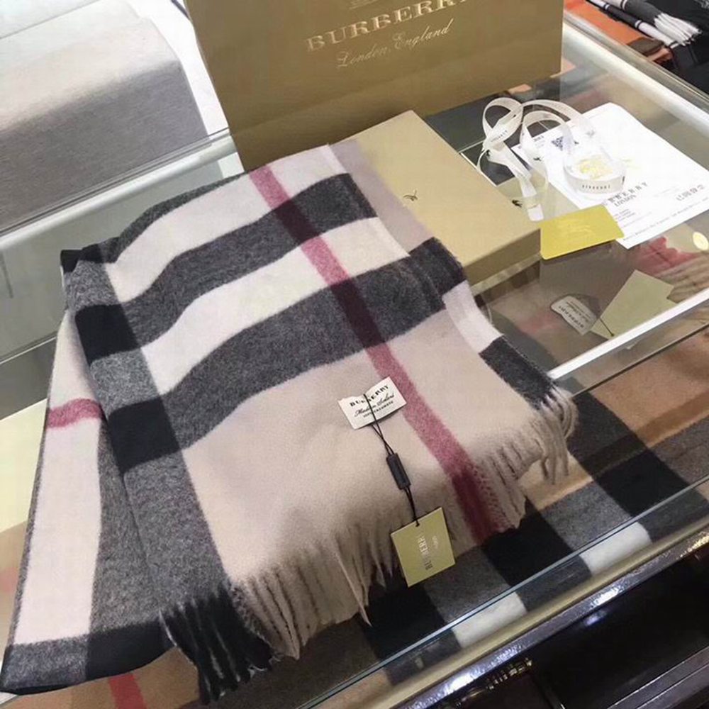 B**rry scarf